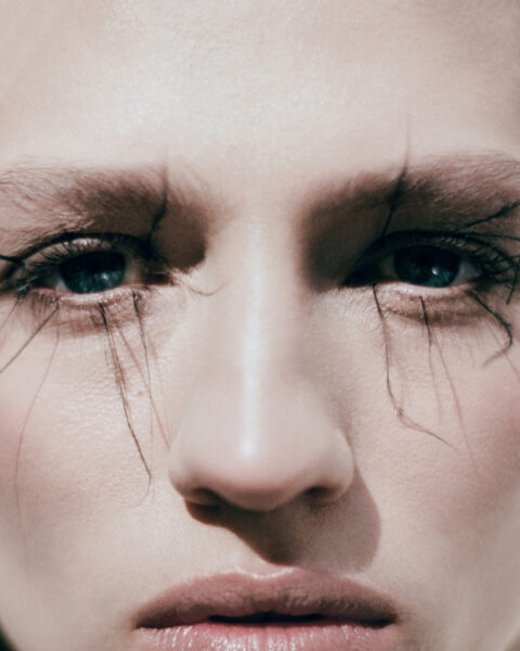 Portrait editorial photographed by Piotr Wlochyn
