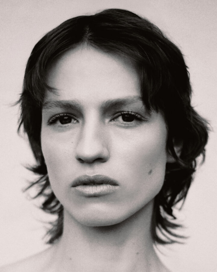 Portrait editorial photographed by Piotr Wlochyn
