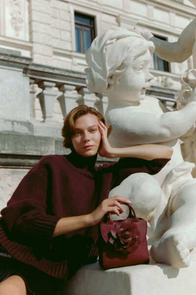 Commercial for Lobos with photography by Paulina Manterys