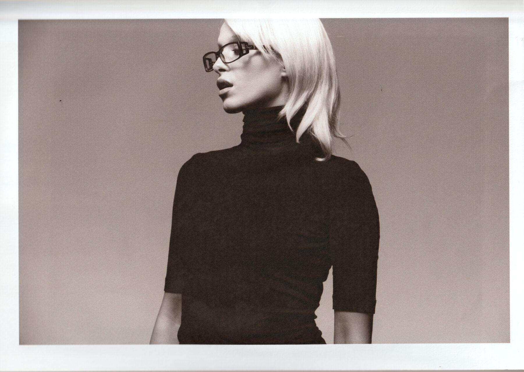 Commercial for Record Glasses with hairstyle by Max Michalowski